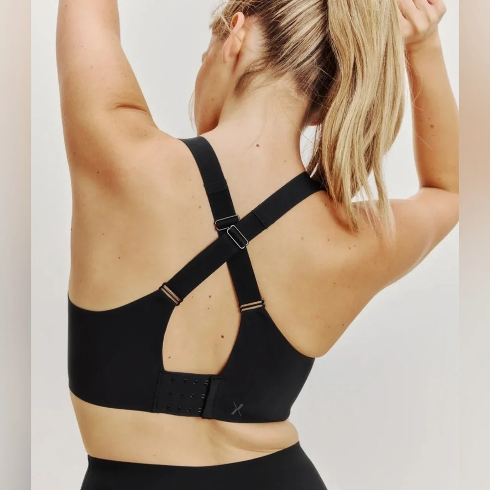 NWT KNIX‎ SIZE 8 Catalyst Front Zip Sports Bra black
